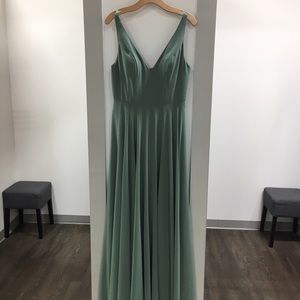 Jenny Yoo Maddi NWT 16 Eucalyptus